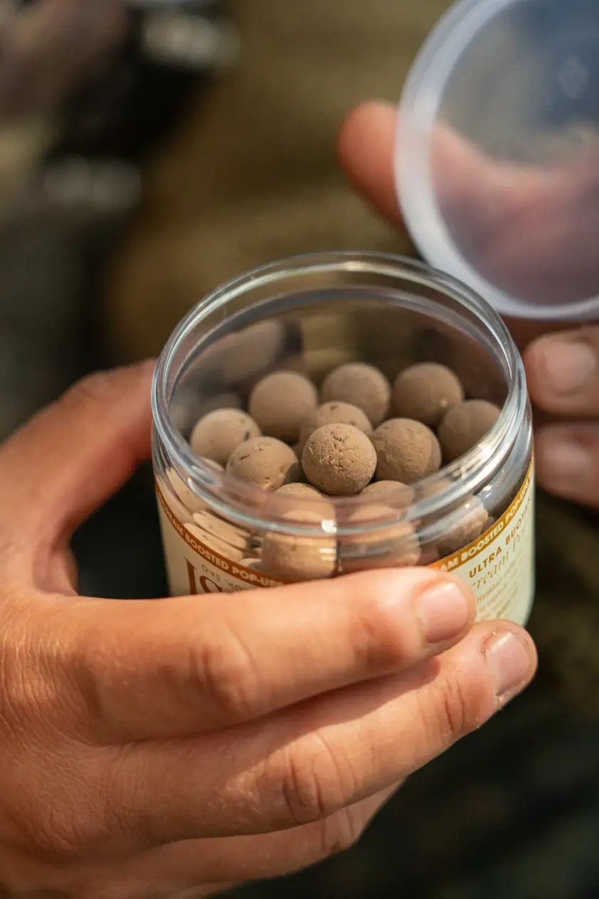 One More Cast IScream Boosted Fluoro Pop Ups – Appâts Super Flottants Pour Carpe, 10 & 14 Mm, Couleurs Fluo, Pot 200 Ml