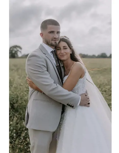 Billie & Jimmy Photography by: @charleighvictoriaphotography