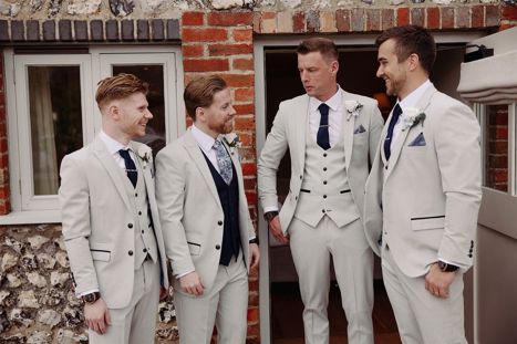 Chris and Lesley Photo by @paulfletcherphoto