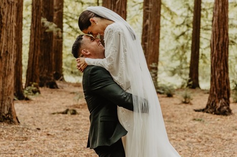 Chris & Lucy Harrison | Photography By @olivejoyphotography & @jordanmansfieldweddings