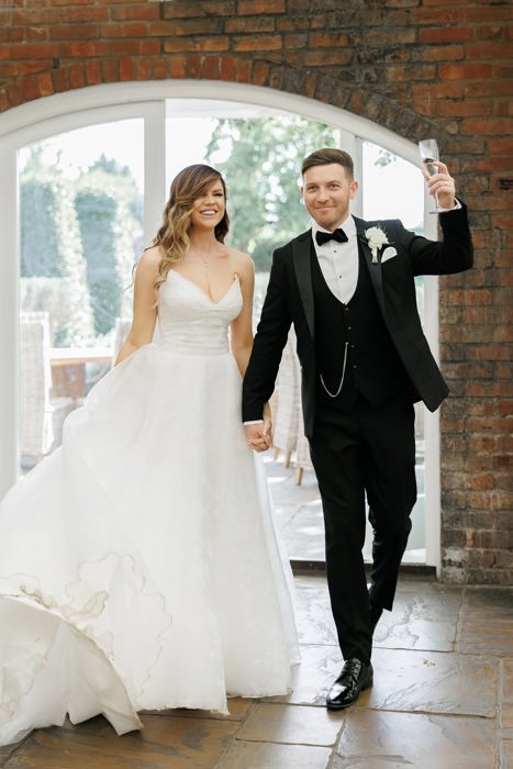  Steve and Annie Photography by @whitestagweddings