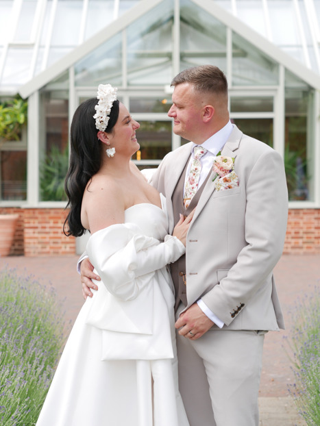 Phoebe and Matt Richards - Photography By: @paint.the.moment