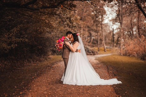 Ryan and Robyn Blake Photo By @hsphotography_newforest