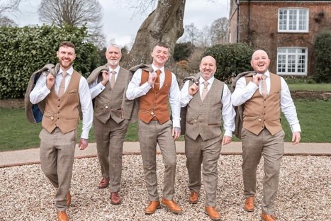 Anton and Amy - Photography by  smilescapturedphotography