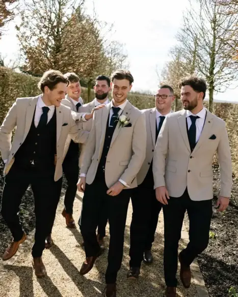 Mr & Mrs Cole by @charlottegriffithsphotographer