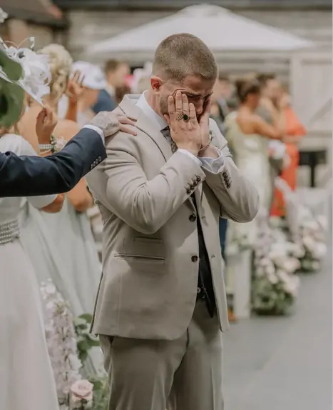 Billie & Jimmy Photography by: @charleighvictoriaphotography