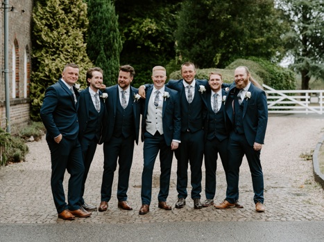 Jamie and Becca Moat Photo By @studiorougephotography