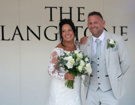 Leanne and John photo by Lorraine Morgan photography 