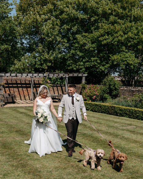 Mr & Mrs Cox @laurenmitchell.photography