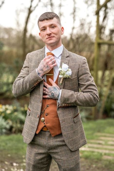 Anton and Amy - Photography by  smilescapturedphotography