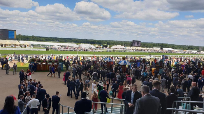 What Should Men Wear To The Races?