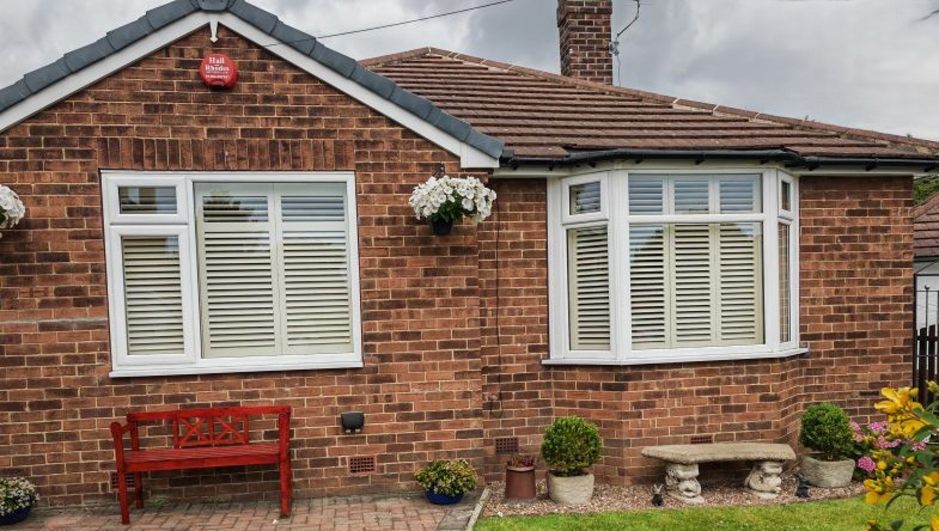 Saledock.Ecommerce.Core.Models.ImageDTO