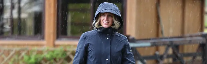 Staying Warm and Dry in Winter with Equetech  Staying Warm and Dry in Winter with Equetech