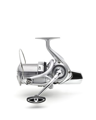 attaching hook and weight to fishing line How to Rig a Fishing Line: 7 Best Methods