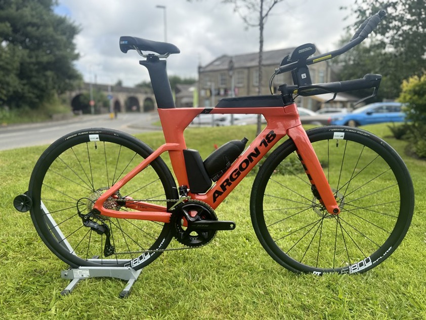 IRONMANとのコラボフレーム。リミテッドエディション「TALON」 IRONMANとのコラボフレーム。リミテッドエディション「TALON」 IRONMAN