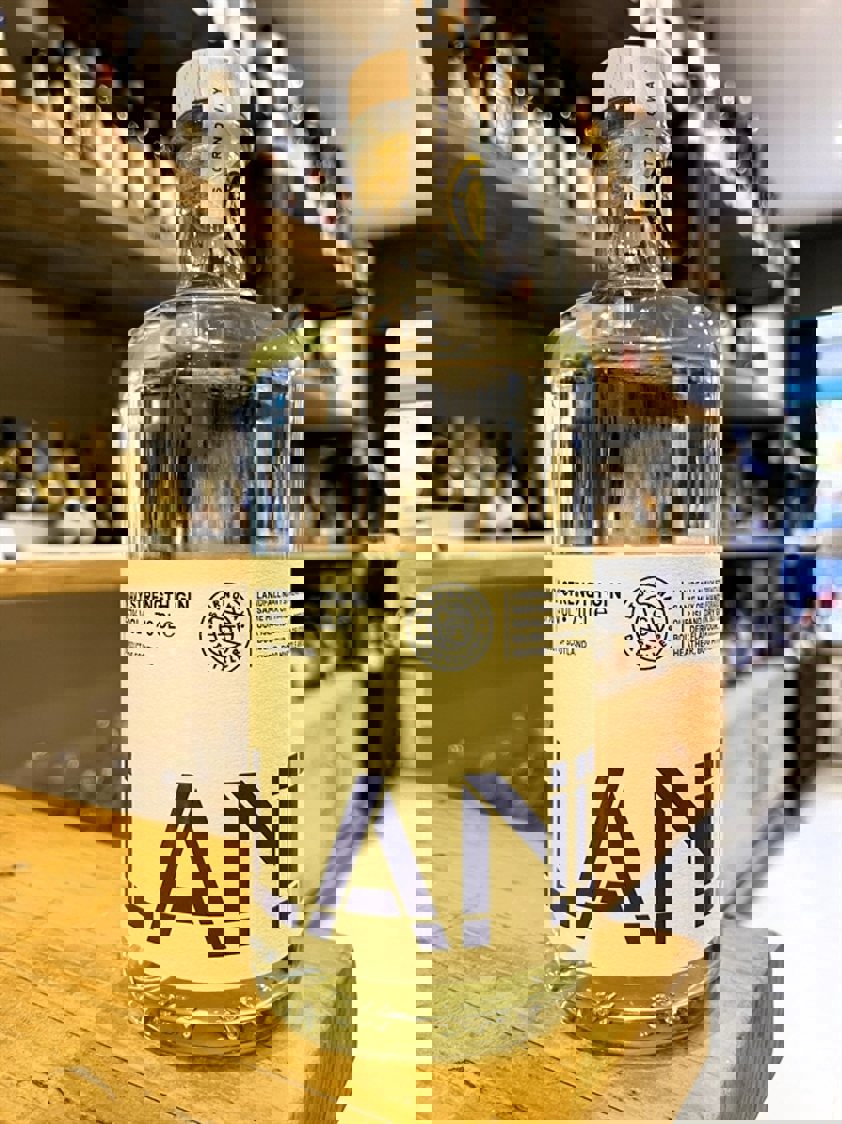 Landfall Navy Strength 57% 70cl