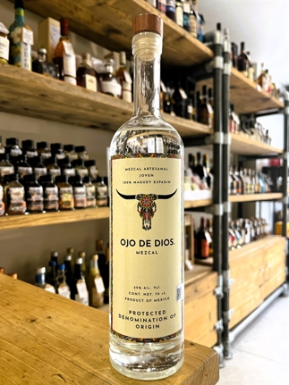 Ojo De Tigre Reposado Mezcal 37% 70cl - The Spirit Specialist