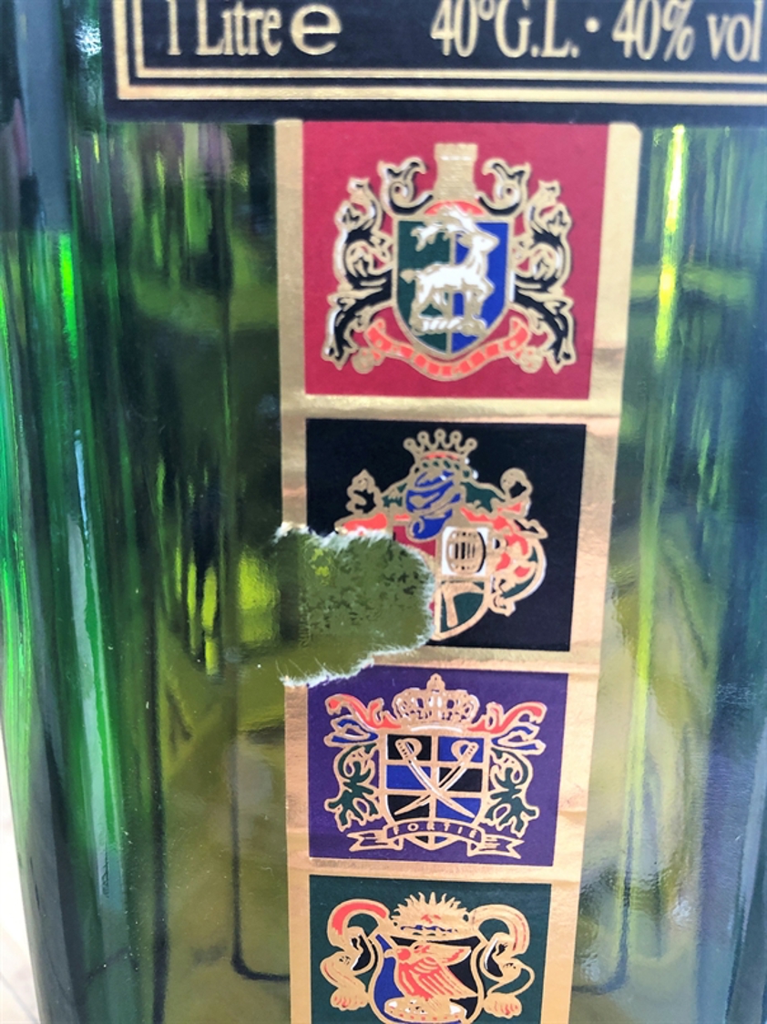 Passport Scotch 1L bottled 1980s 40% 1000cl