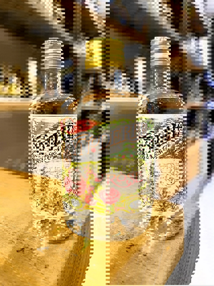 Fynoderee Elder Shee Rose Gin 43% 5cl