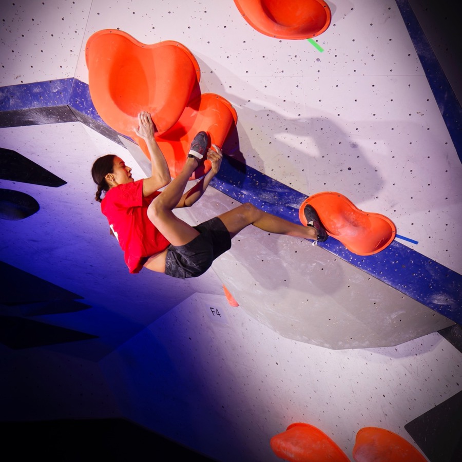 Bargain deals and bundles