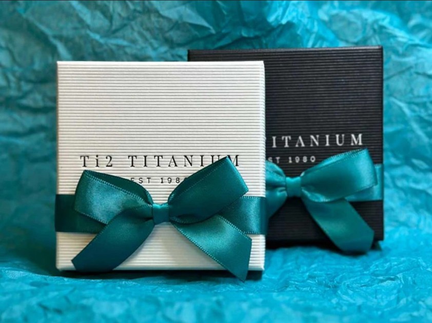 Lt. Green Titanium Small Round Hinge Hoops