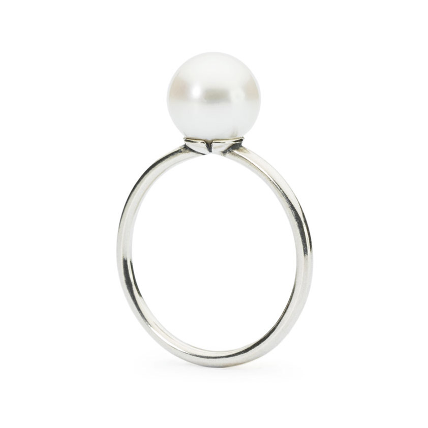 White                Pearl Ring