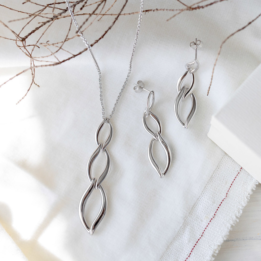 Entwine Trio Link Drop Earrings