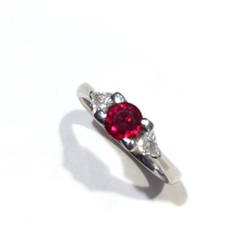 18ct White Gold Ruby & Diamond Cradle Ring