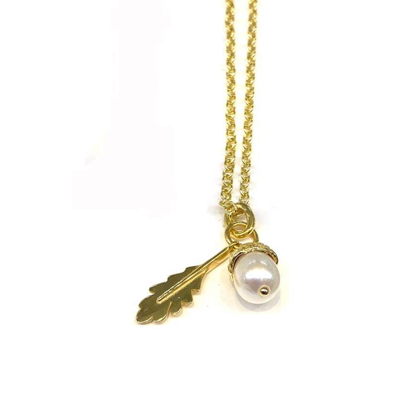 White Medium Yellow Gold Acorn Pearl 18" Necklace