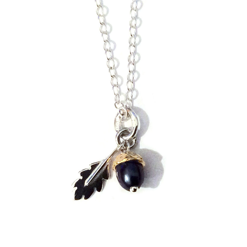 Black Acorn Baby Pearl Necklace
