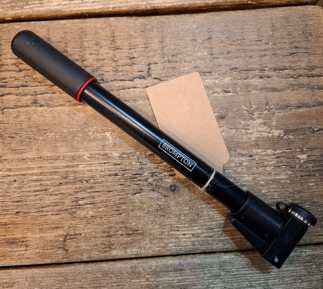Pre-owned Brompton hand pump