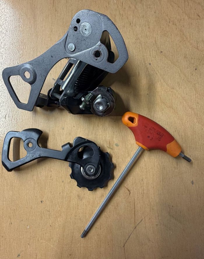 When You Should Replace Your Jockey Wheels