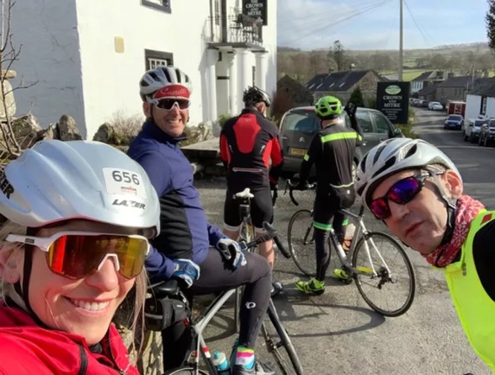 SUNDAY MORNING ROAD RIDE 09:00